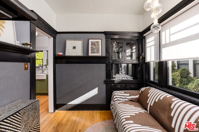 Building Photo - 3438 4th Ave