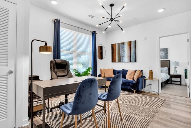 Building Photo - STUNNING MIDTOWN 2BED 2BATH