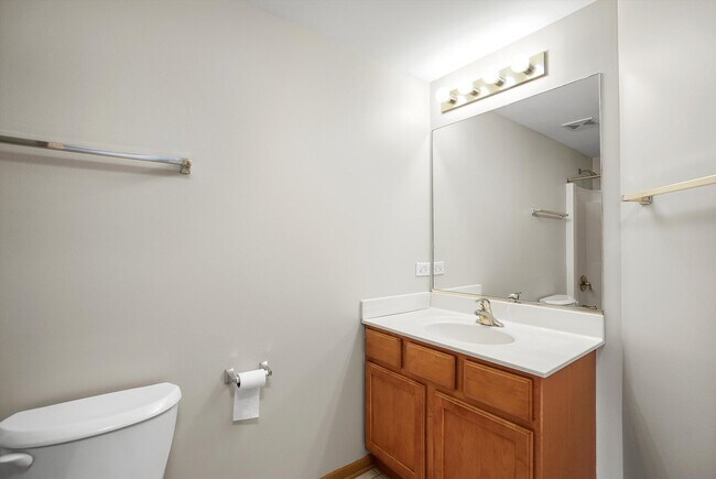 Building Photo - 16671 Liberty Cir