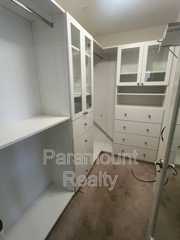 Building Photo - 3203 Vittoria Loop