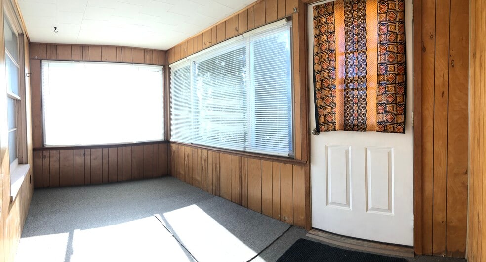 Porch - 306 Commercial St