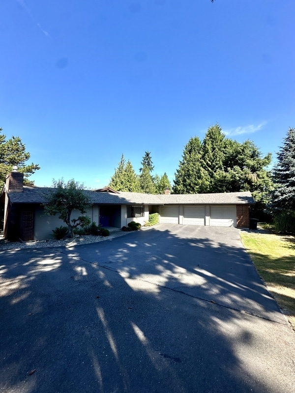 Primary Photo - 9530 NE 30th St