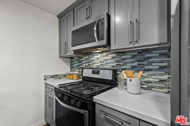 Building Photo - 2700 Cahuenga Blvd