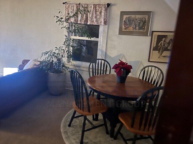 Building Photo - 1 Bedroom 1 Bathroom Apartment