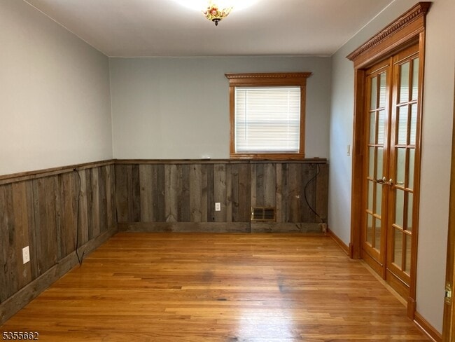 Building Photo - 331 Boxwood Ct