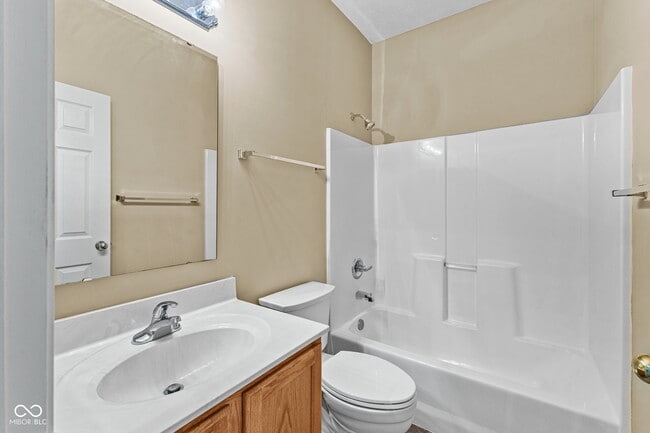 Building Photo - 1241 Elm Grove Ln