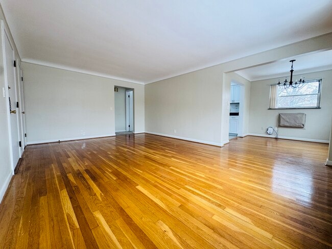 Living Room - 6101 Dryden Ave