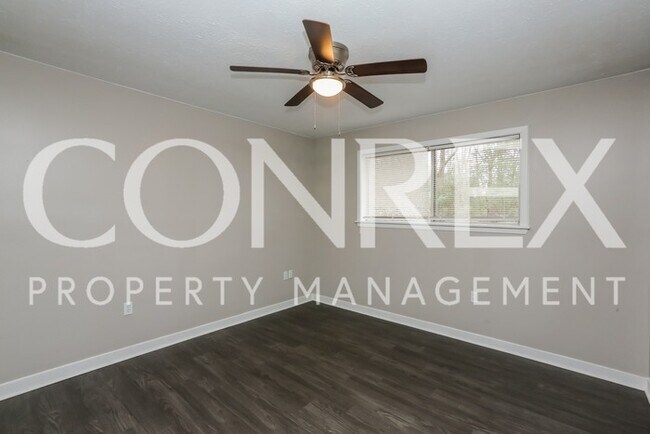 Building Photo - Lovely 3 Bedroom in Clinton