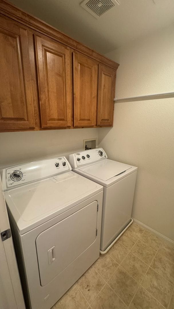 Building Photo - Welcome Home 3 or 4 BDRM SW Las Vegas
