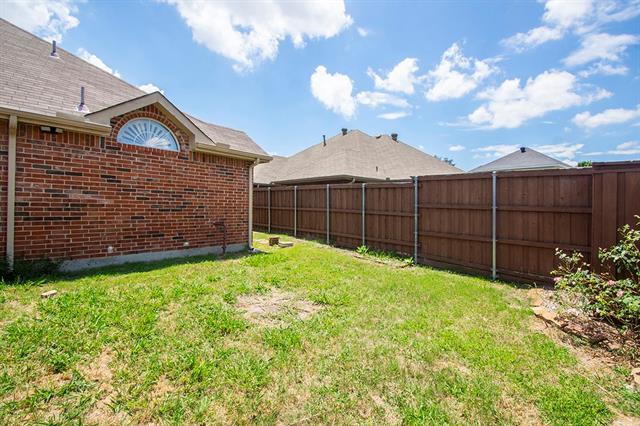 Building Photo - 7981 Kings Ridge Rd