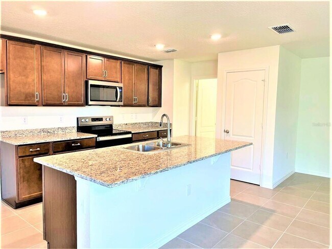 Building Photo - 1179 Papaya Cir.