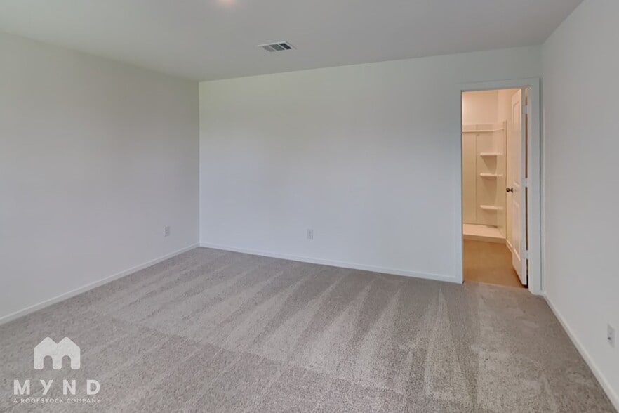 Building Photo - 922 Lago Laceno Ln