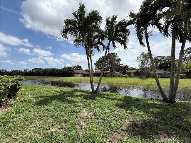 Building Photo - 11120 Royal Palm Blvd