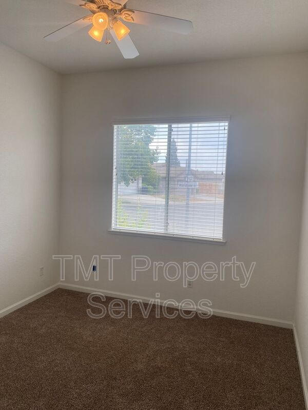Building Photo - 9265 Horsham Ct