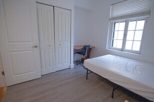 Building Photo - 613 Westgate Ave