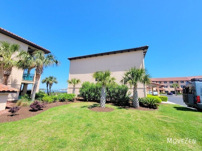 Building Photo - 111 Spencer Farlow Dr-