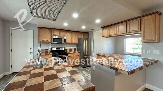 Building Photo - 13930 Hidden Valley Rd