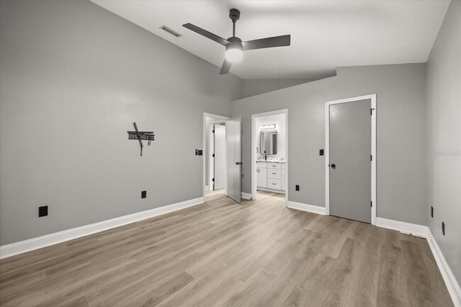 Building Photo - 11731 Cuxham Dr