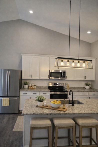 Building Photo - 231 Old Schaeffer Ln