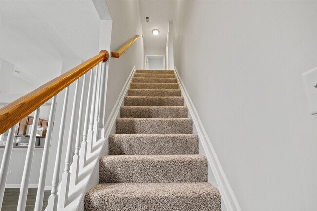 Building Photo - 3084 River Run Trail