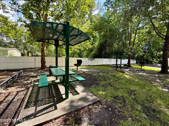 Building Photo - 6106 Maggies Cir
