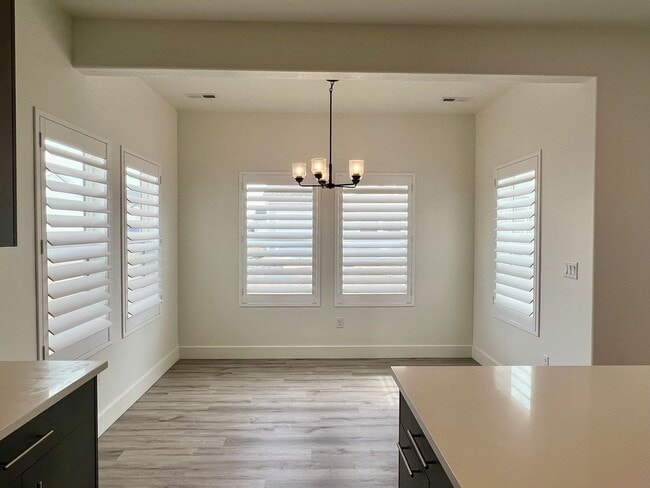 Building Photo - HUGE NEW HOUSE FOR RENT NEAR HILL AFB