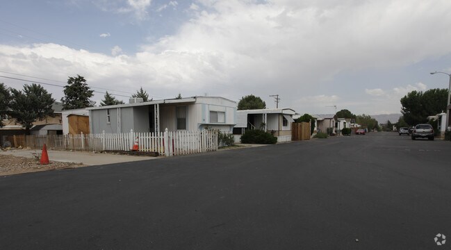 Building Photo - Grandview Mobile Manor