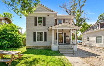 Building Photo - Private Suites in a Beautiful Shared Home Near UNC & Coffee Shops
