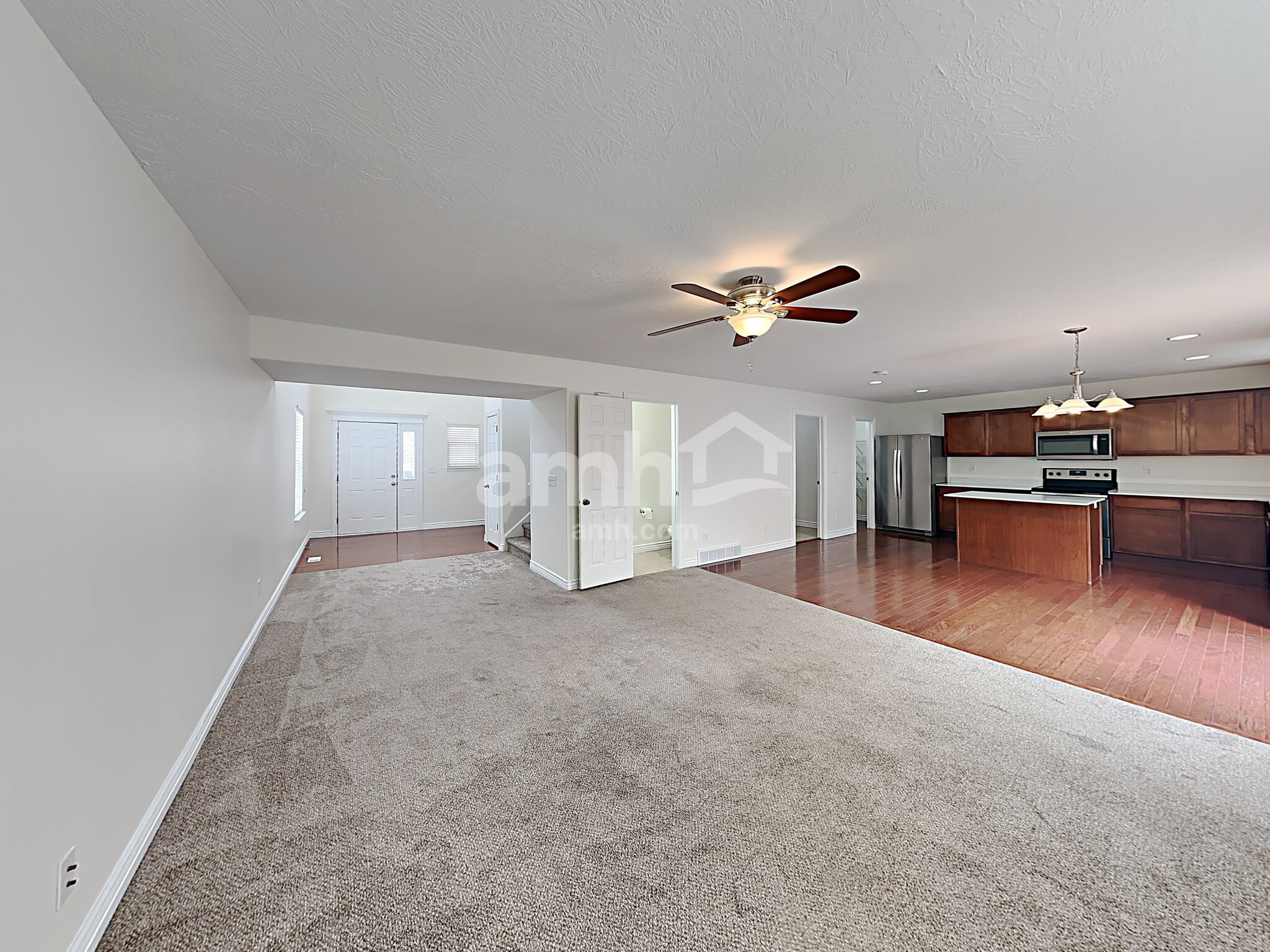 Building Photo - 10454 Sugarloaf Dr