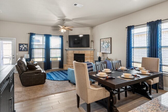 Building Photo - 1221 Big Easy St