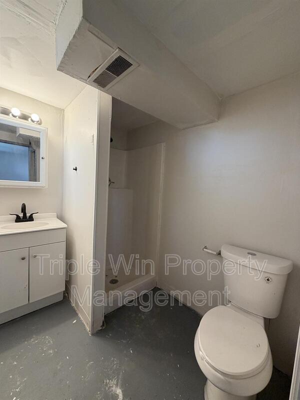 Building Photo - 2257 Luxmore Dr