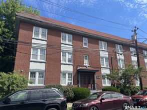 Building Photo - 24 Circular Ave
