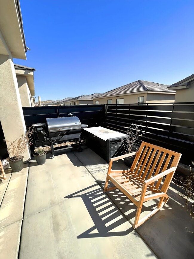 Building Photo - 543 Stewart Crk Cv