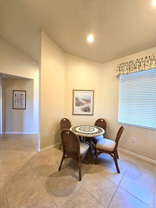 Building Photo - ** PELICAN LANDING ** 3 BED / 2 BATH - GARAGE - AMAZING AMENITIES - FURNISHED - ANNUAL RENTAL