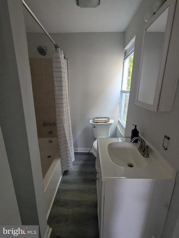 Building Photo - 657 N 37th St