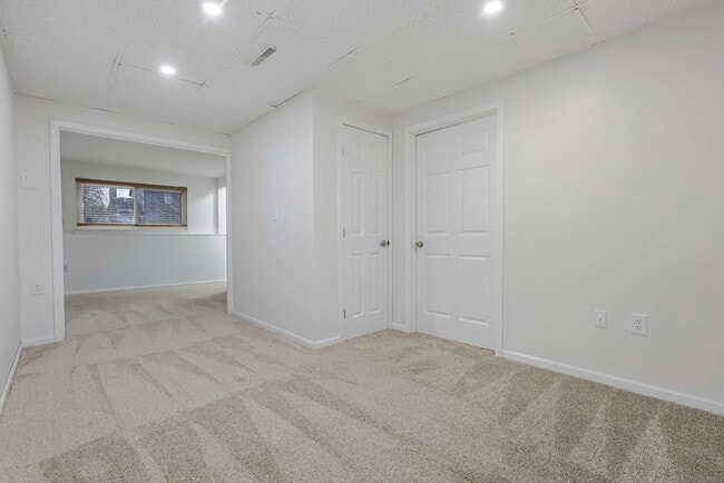 Building Photo - 6400 Firethorn Ave