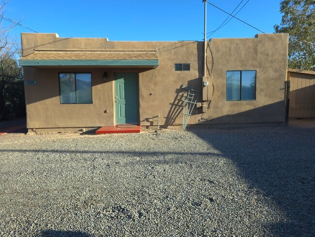 Building Photo - 3108 E Towner St
