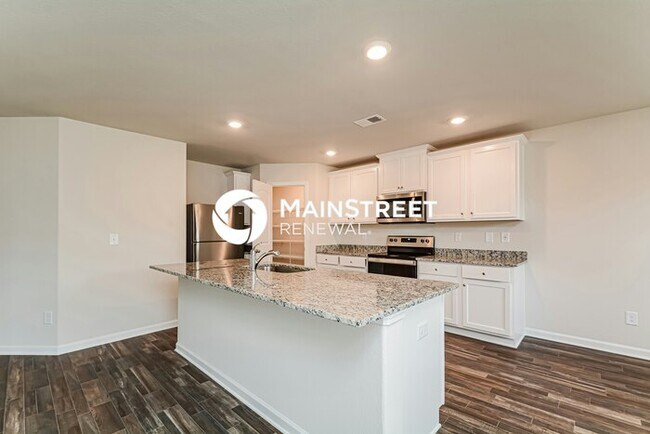 Building Photo - 4 Bedroom Pet-Friendly Home in Zebulon, NC with Main Street Renewal