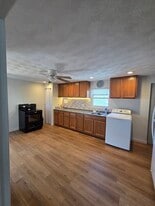 Building Photo - 15 Bowman St