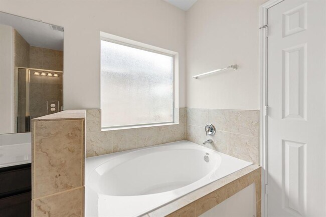 Building Photo - 15110 Spring Sun Ct
