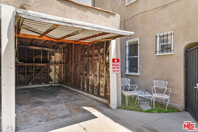 Building Photo - 101 N Clark Dr