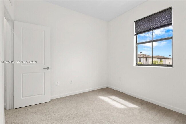 Building Photo - 20344 NW 6th Pl