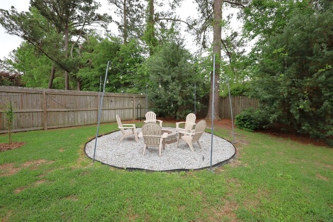 Building Photo - 4025 Gramercy Dr