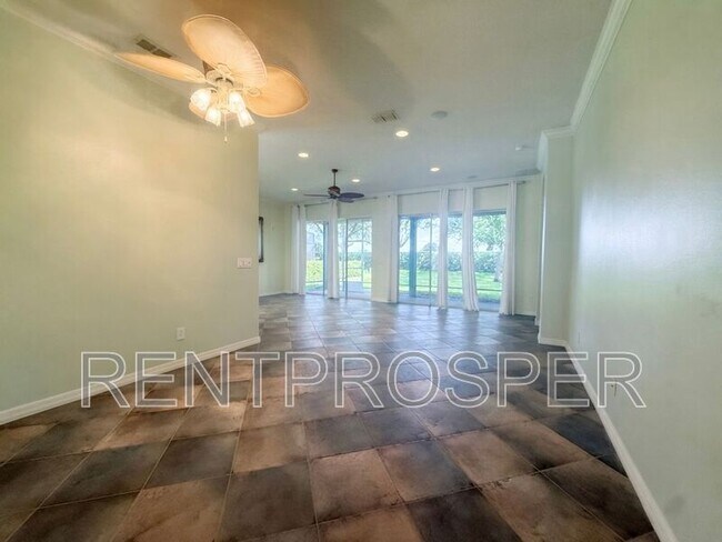 Building Photo - 129 Crepe Myrtle Dr
