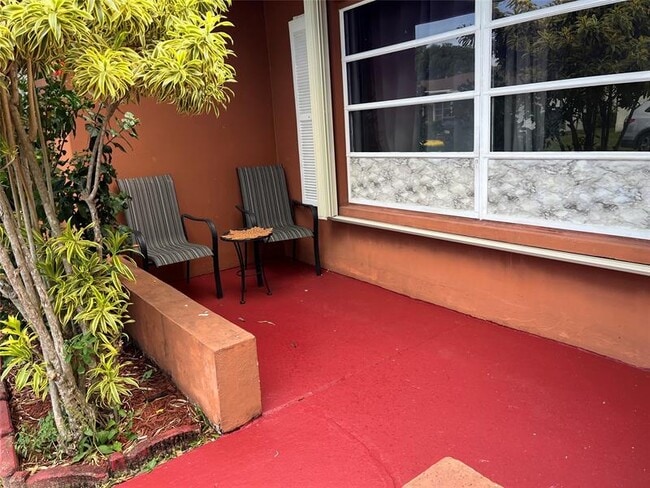 Building Photo - 6105 NW 73rd Ave