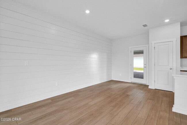 Building Photo - 2336 Discovery Loop