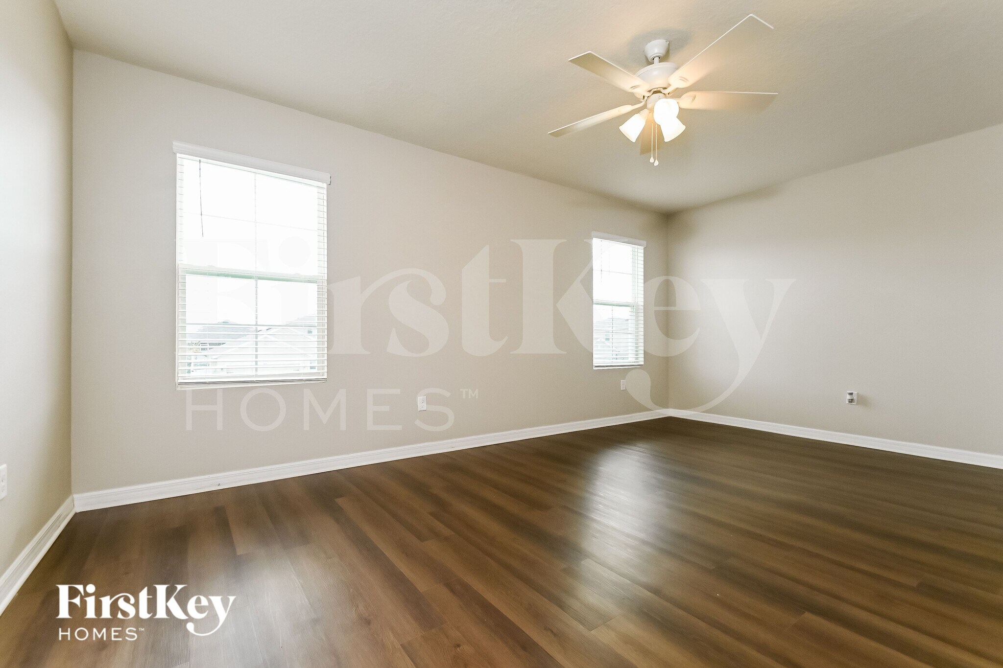 Building Photo - 11010 Leland Groves Dr