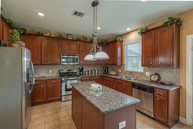 Building Photo - 14931 Opera House Row Dr