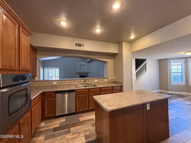 Building Photo - 12709 Tierra Lily Ct