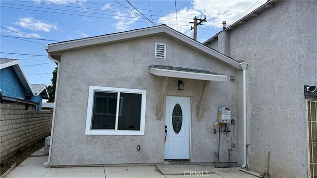 Building Photo - 656 E I St